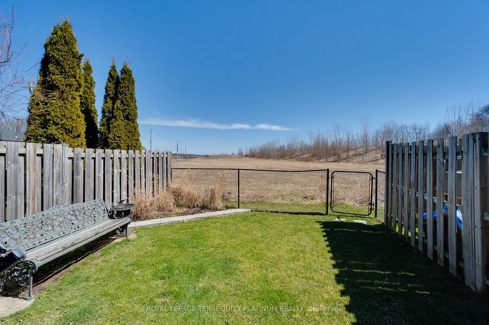 4 Curzon Cres