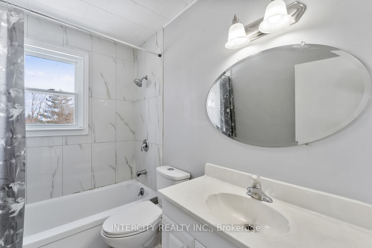 339 William Street #Upper
