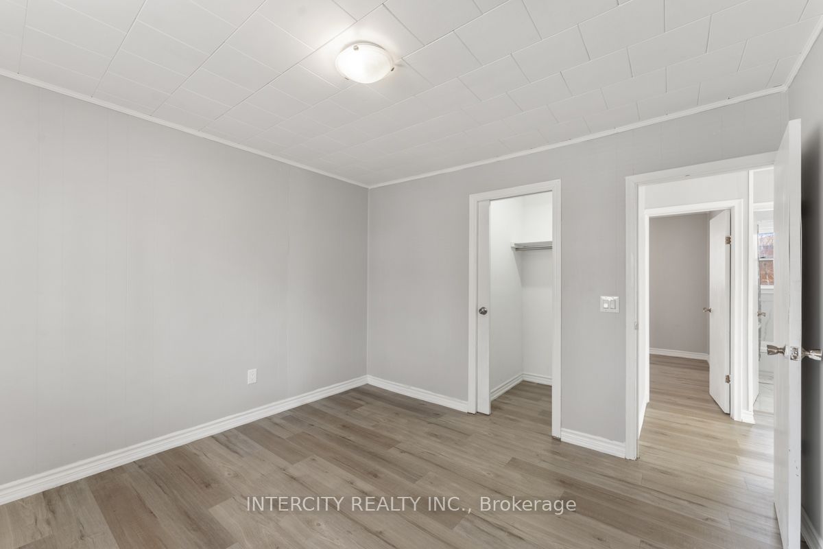 339 William Street #Upper