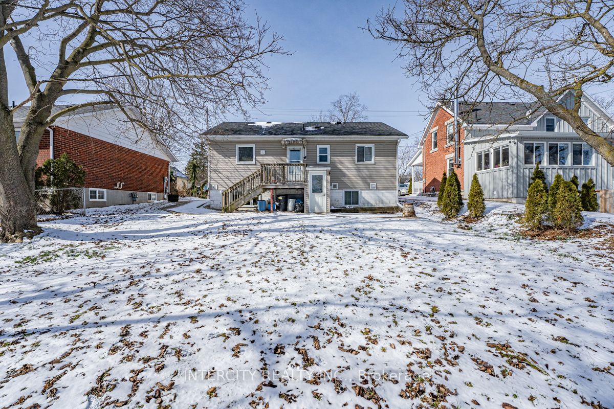 339 William Street #Upper