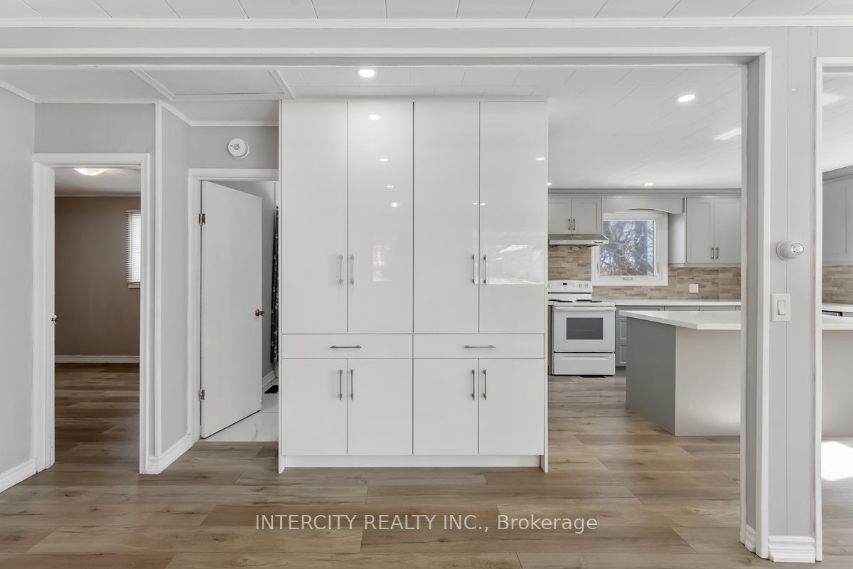 339 William Street #Upper