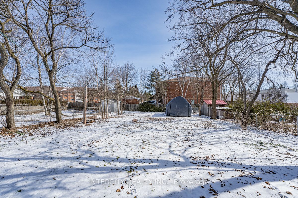 339 William Street #Upper