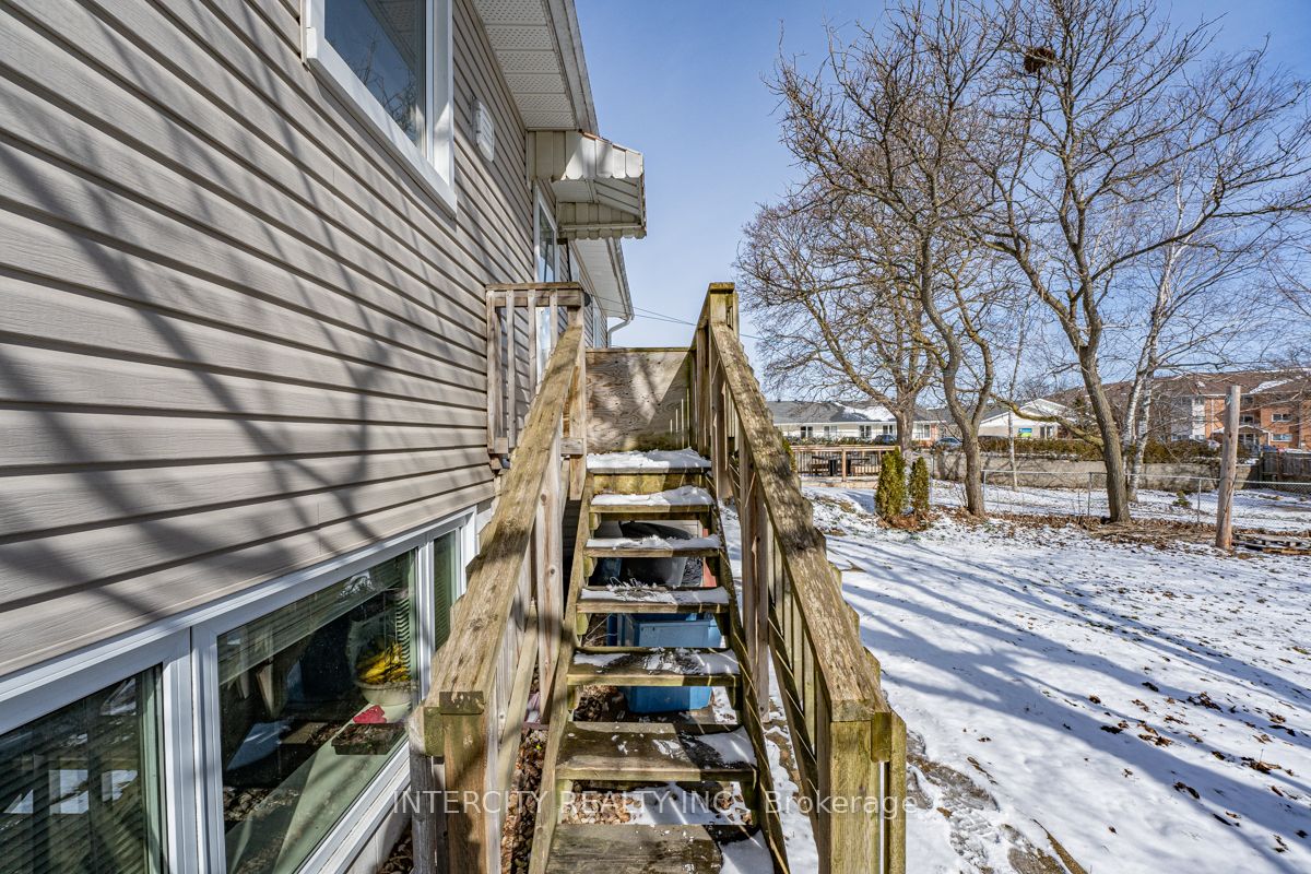 339 William Street #Upper