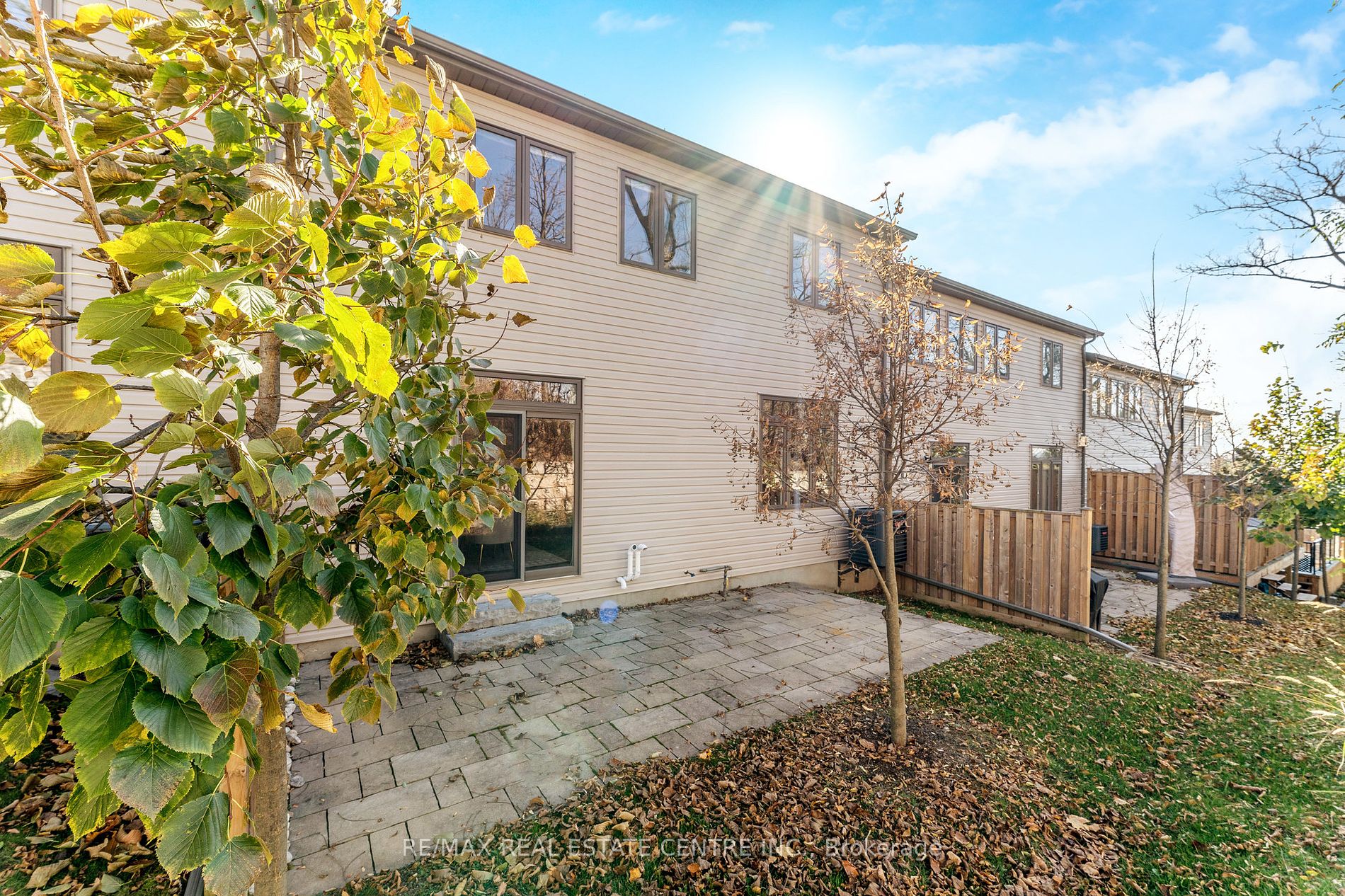 16 Guthrie Lane, #18