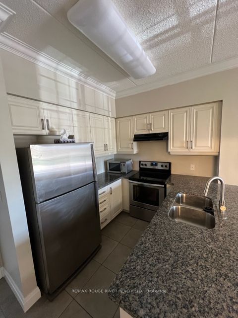 1440 Gordon St, #210