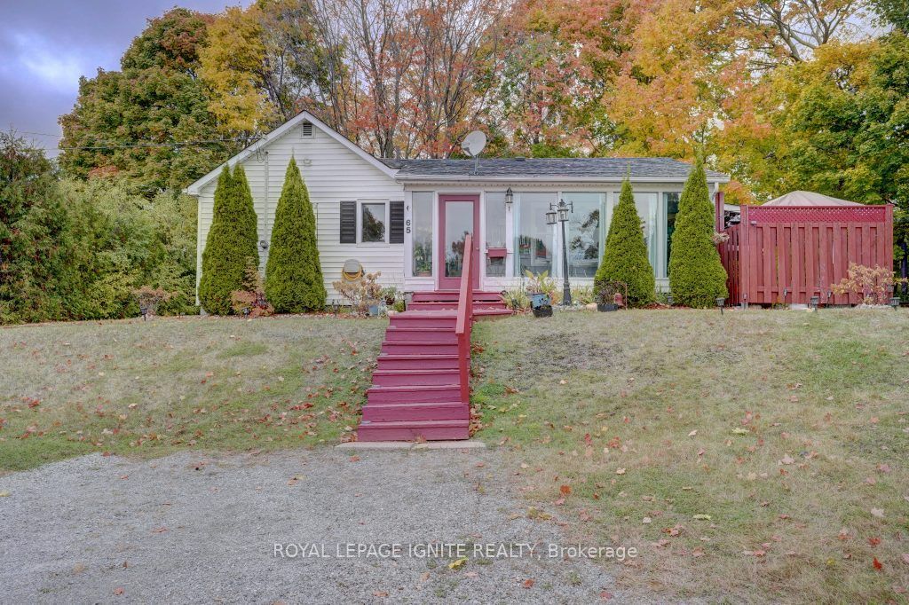 65 Victoria Street N
