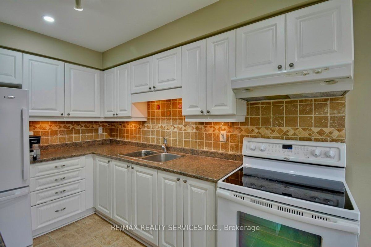 308 Conway Drive, #28