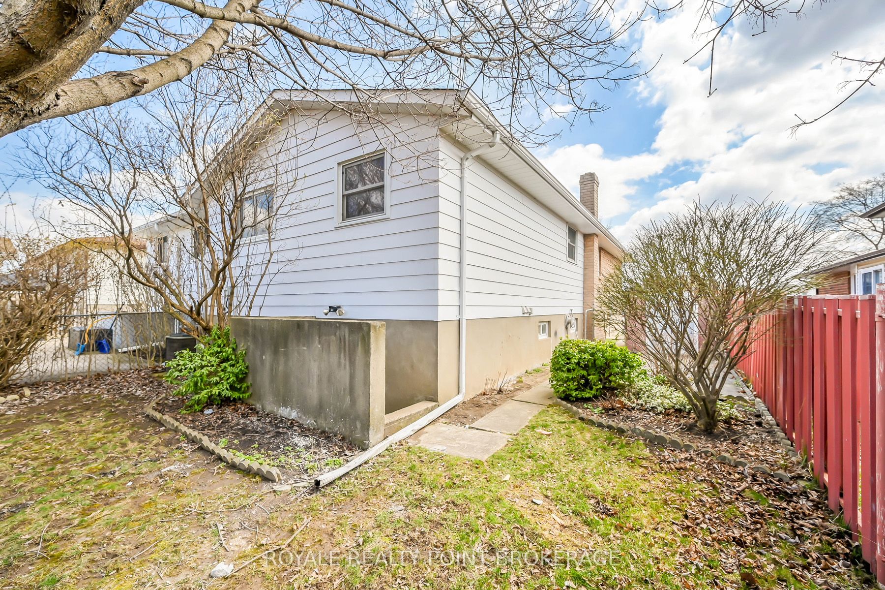 8089 Post Rd