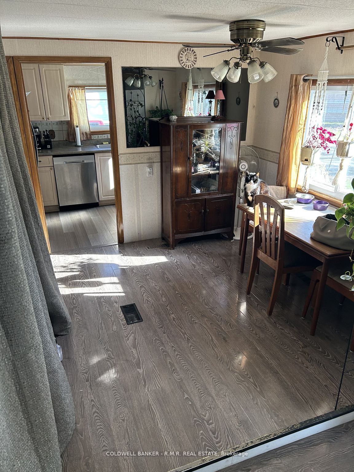 10 Driftwood Cres