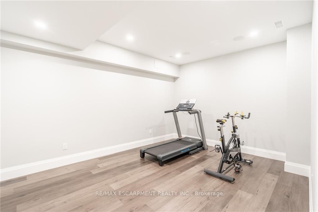 11 Oakley Crt