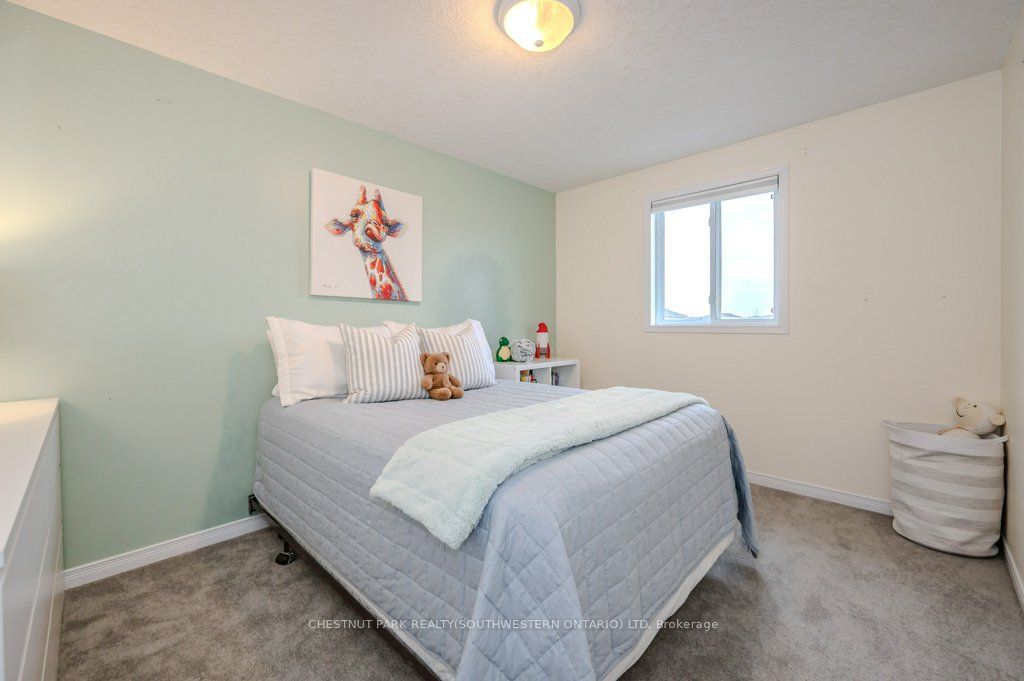 30 Simmonds Dr
