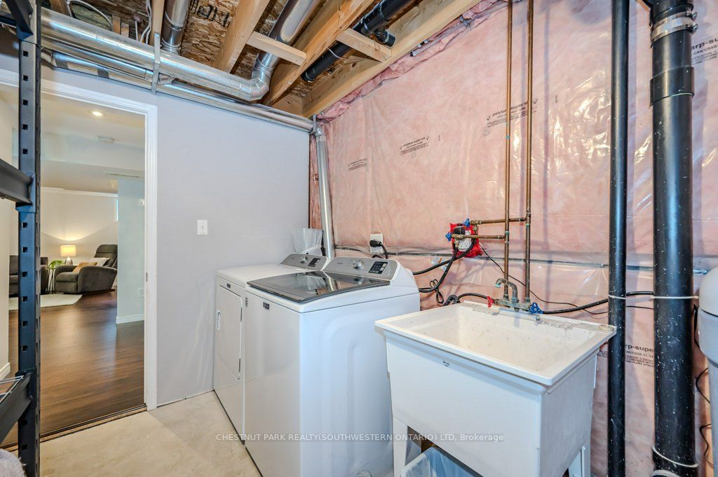 30 Simmonds Dr