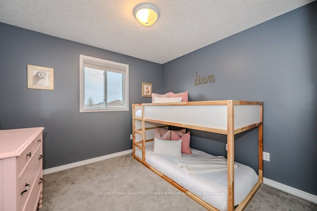 30 Simmonds Dr