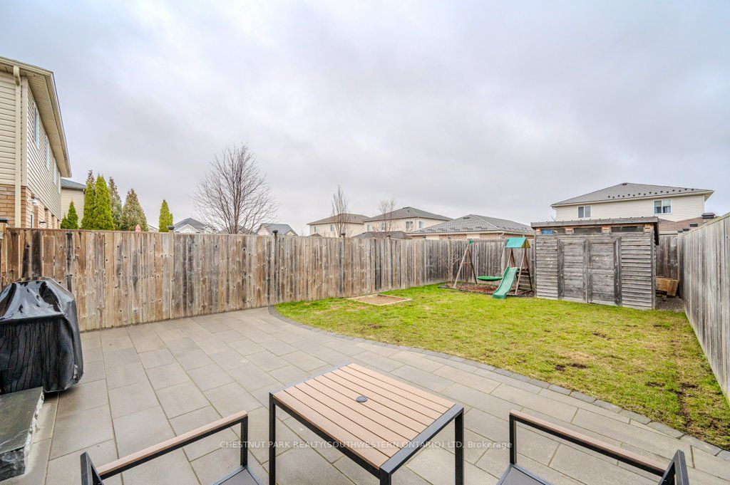 30 Simmonds Dr