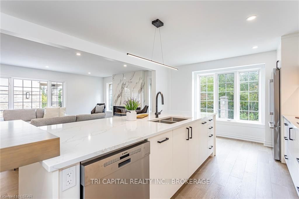 145 BASE LINE Road E #33