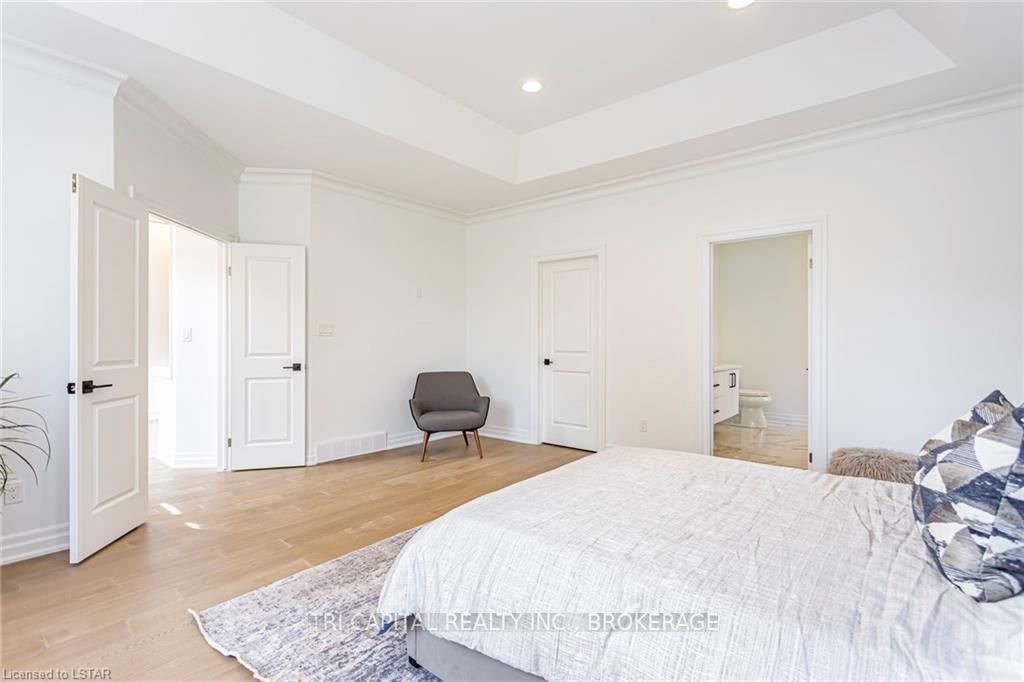 145 BASE LINE Road E #33