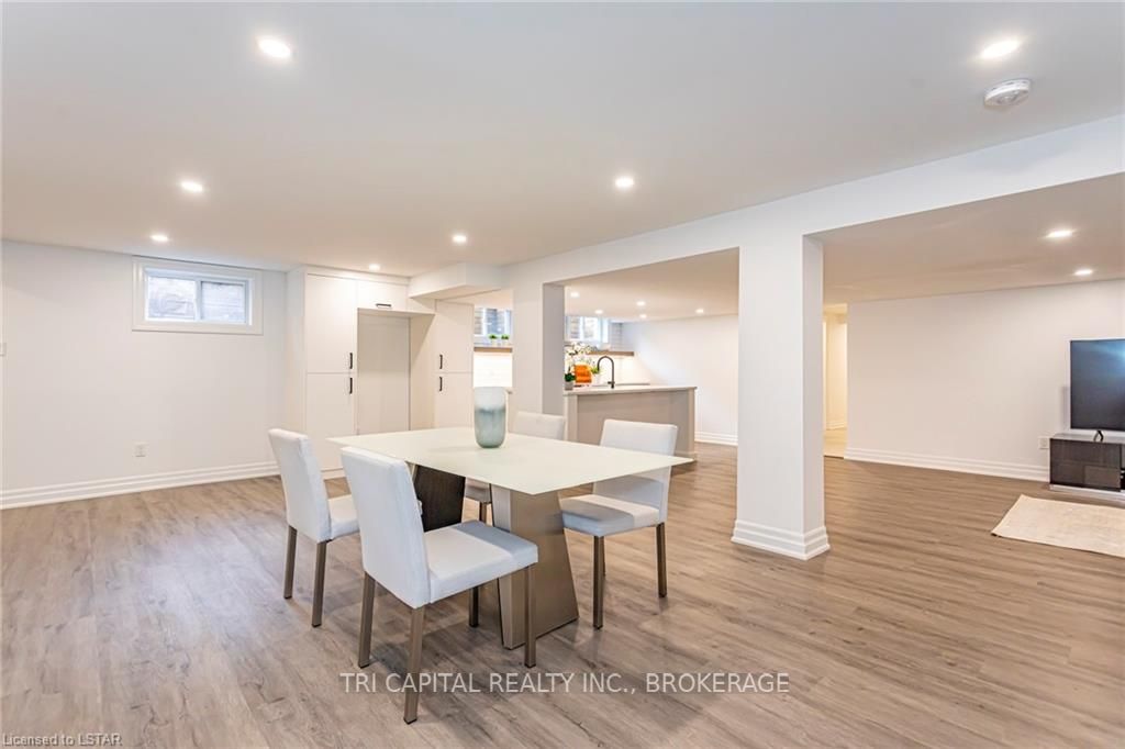 145 BASE LINE Road E #33