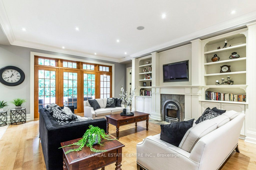 63 Metcalfe St