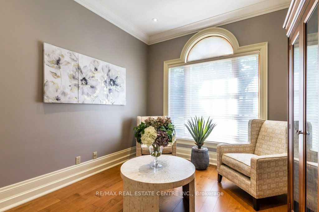 63 Metcalfe St