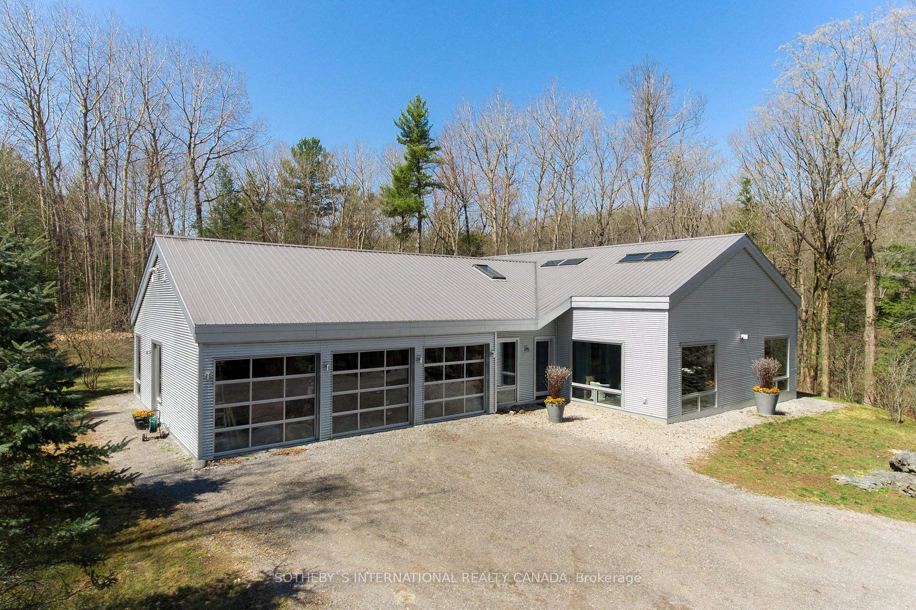 4556 Eagleson Line