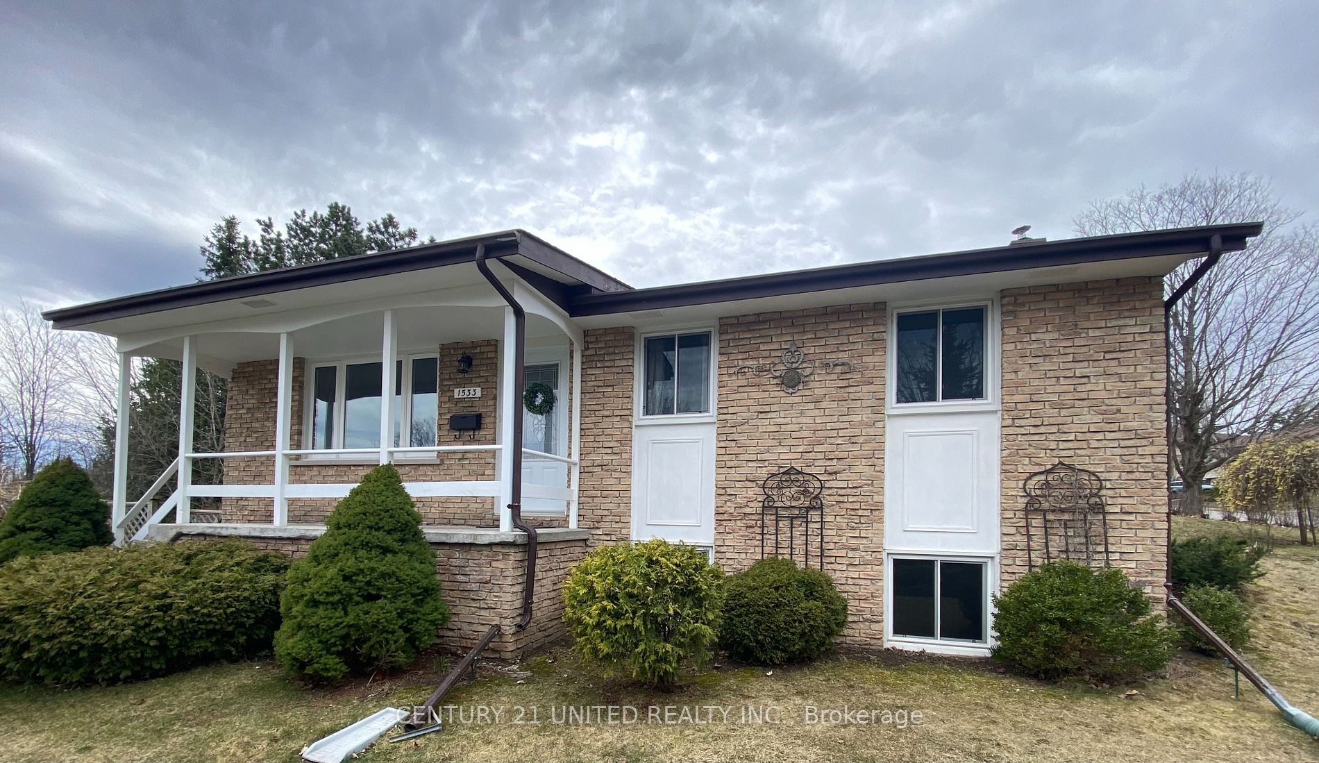 1533 Redwood Drive