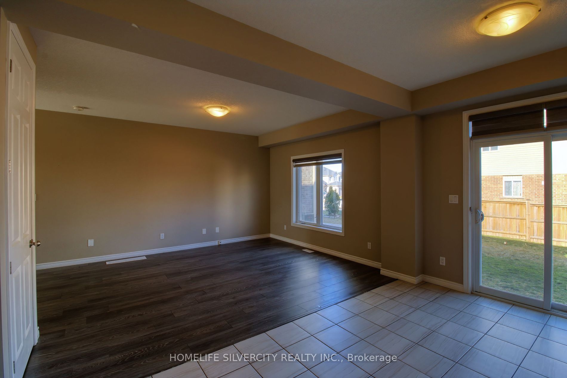 3254 Turner Cres