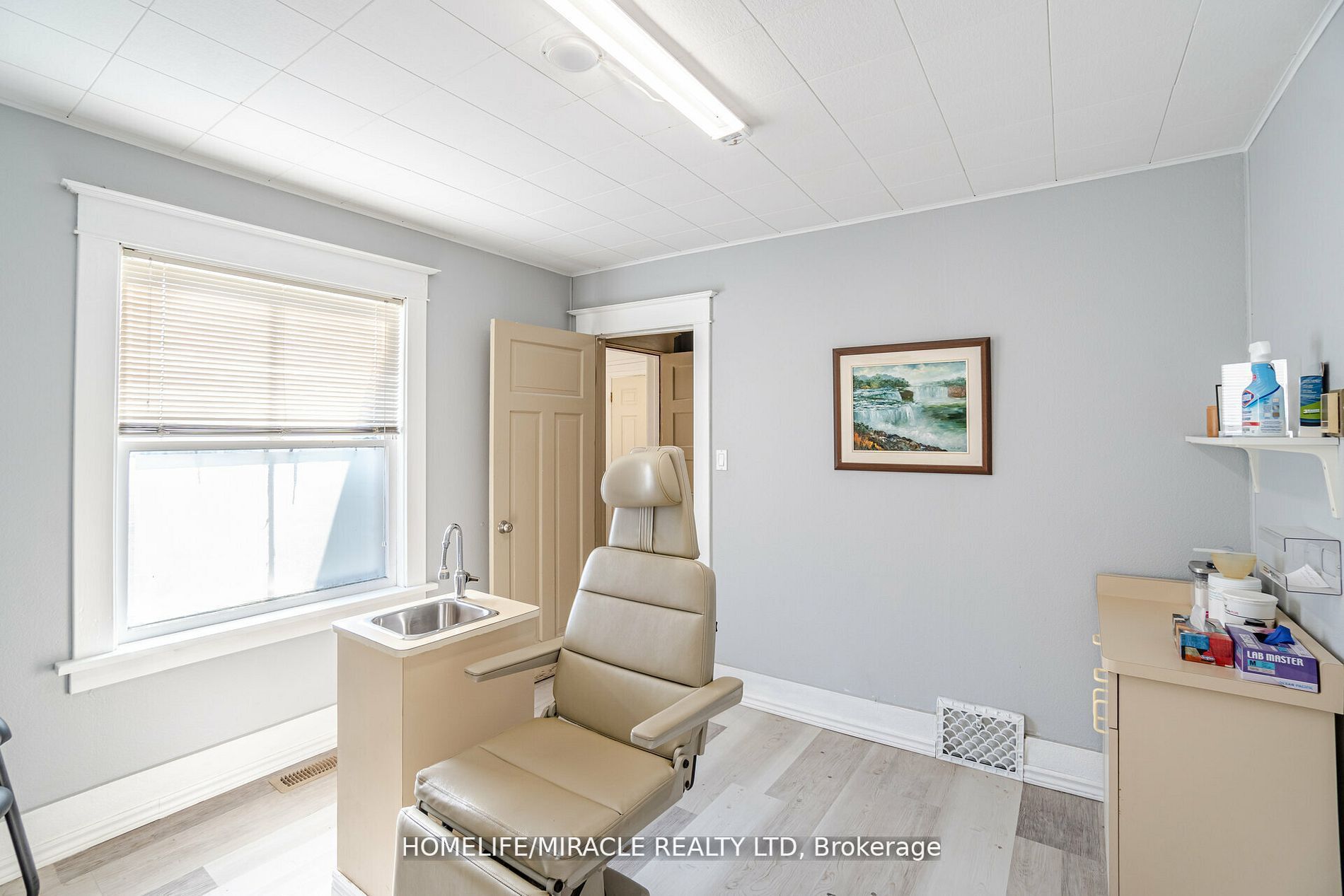 4107 Portage Road