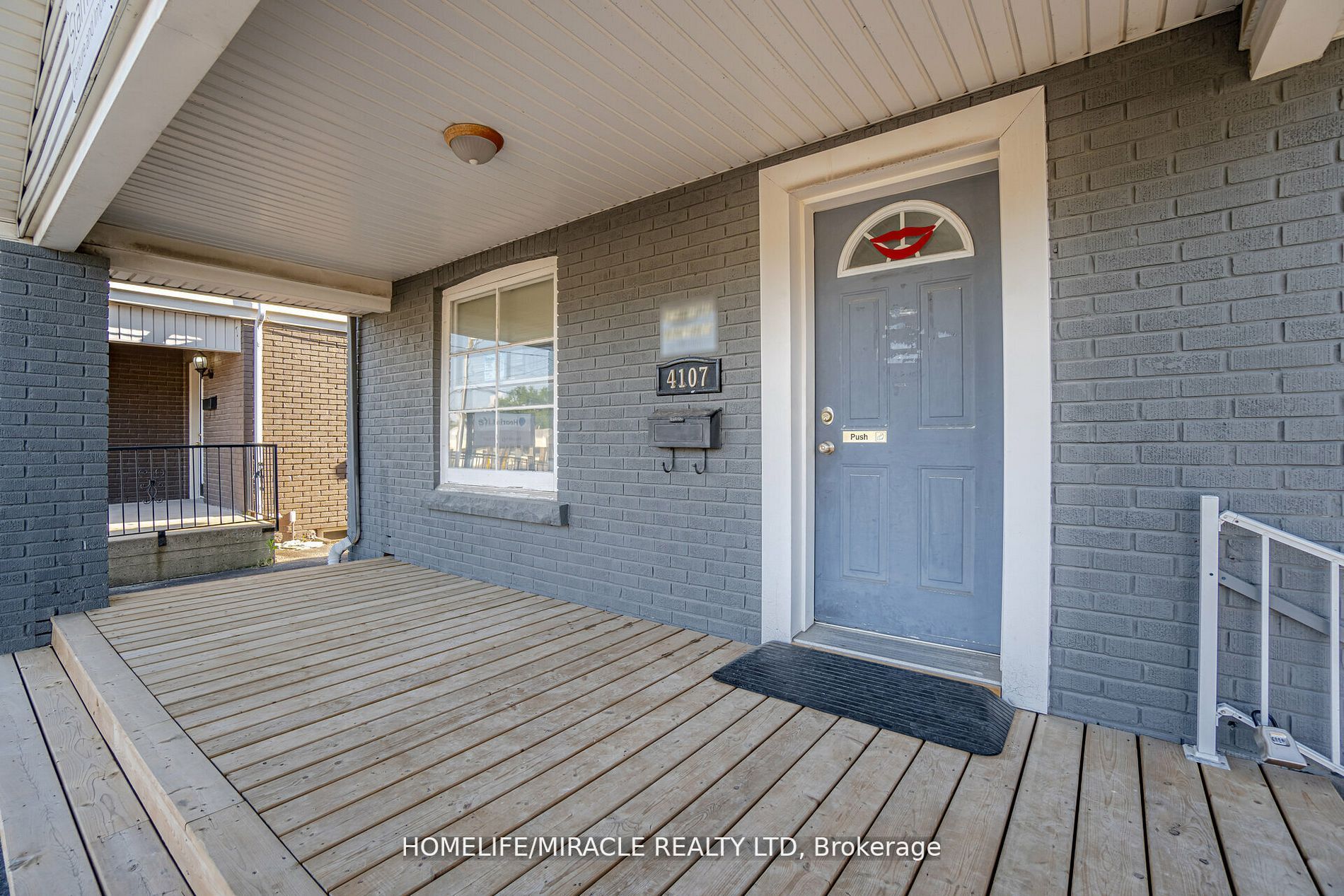 4107 Portage Road