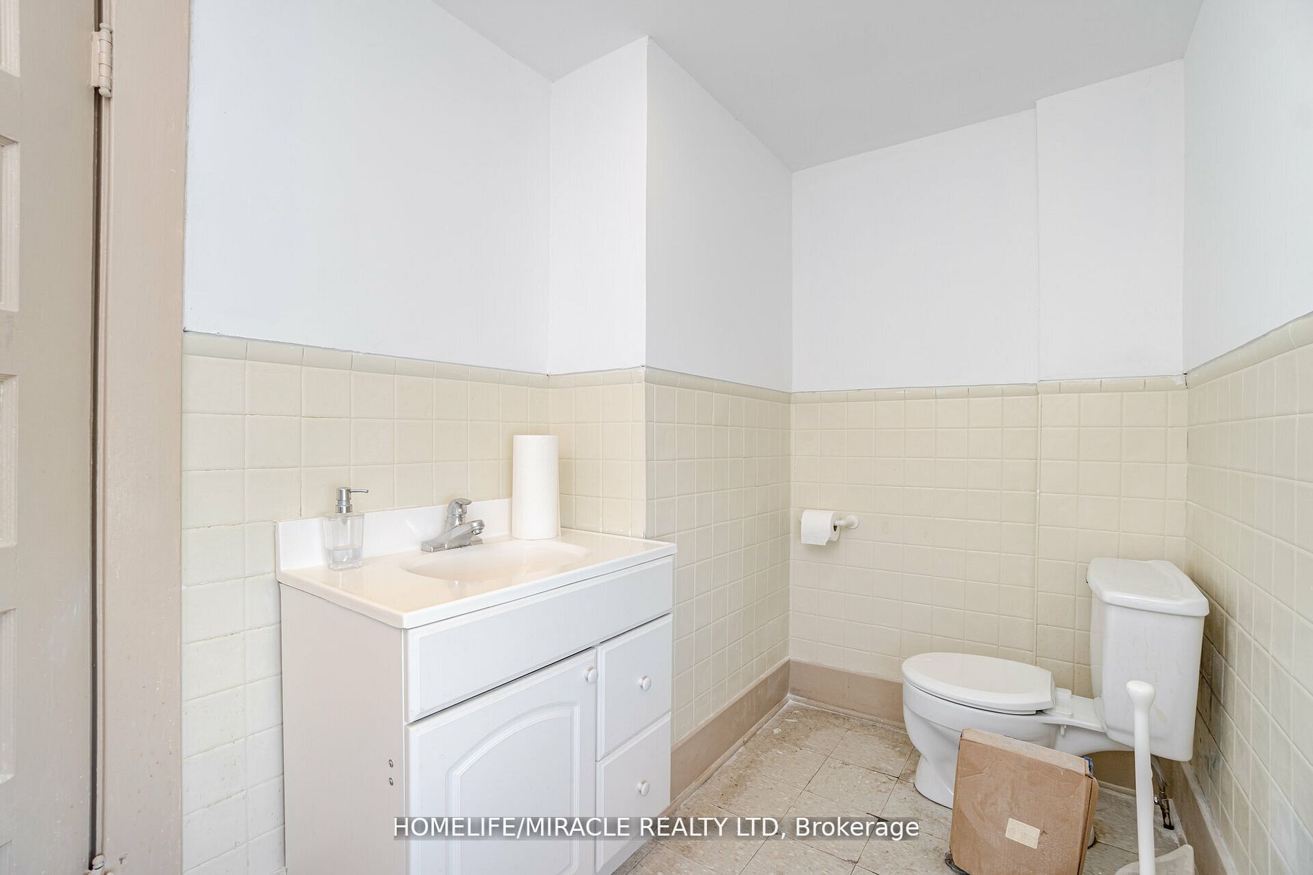 4107 Portage Road