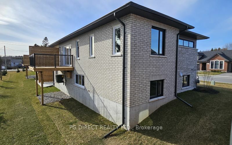 4 Cardinal Court