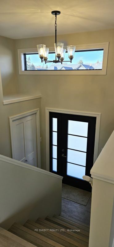 4 Cardinal Court