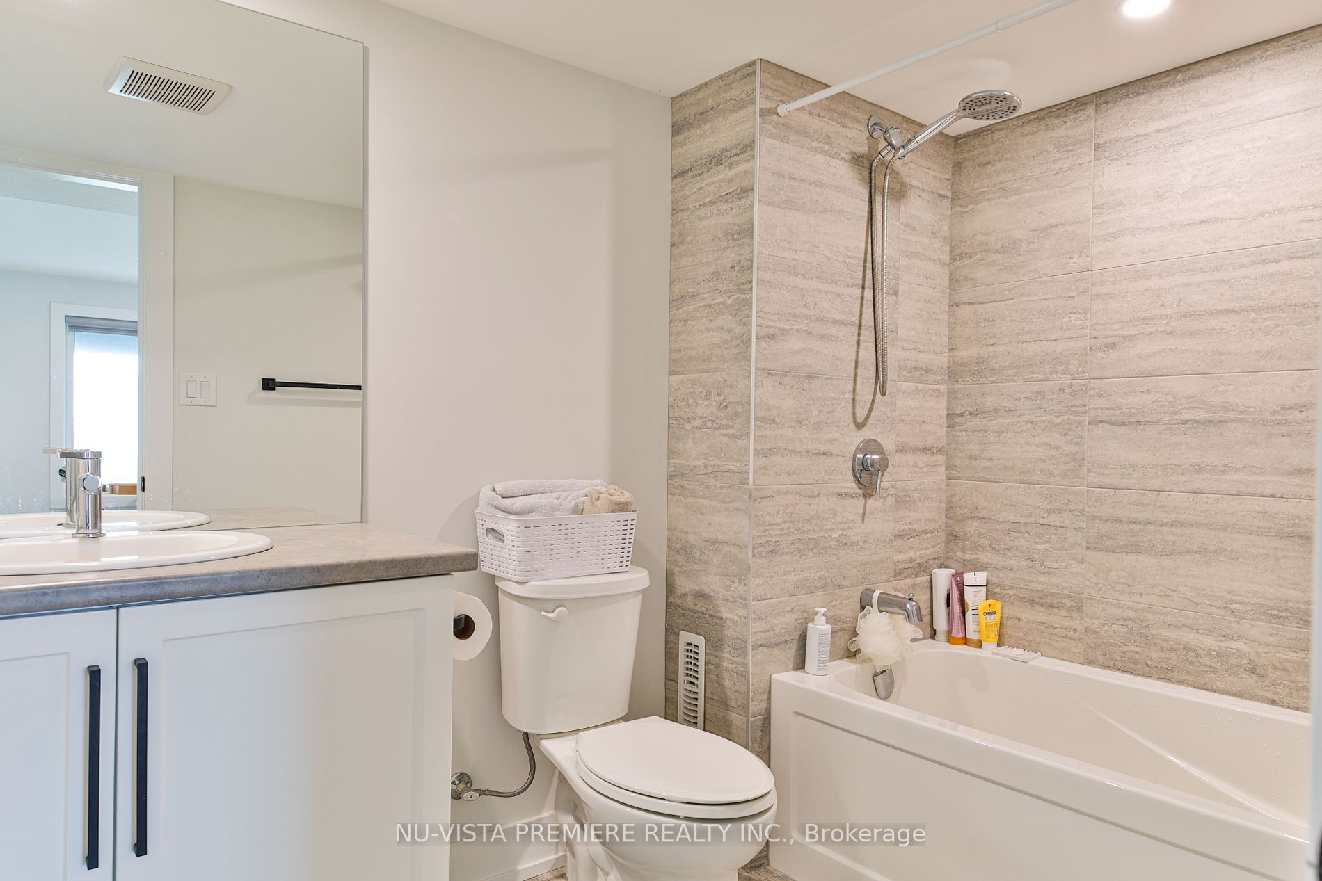 1867 Fountain Grass Drive