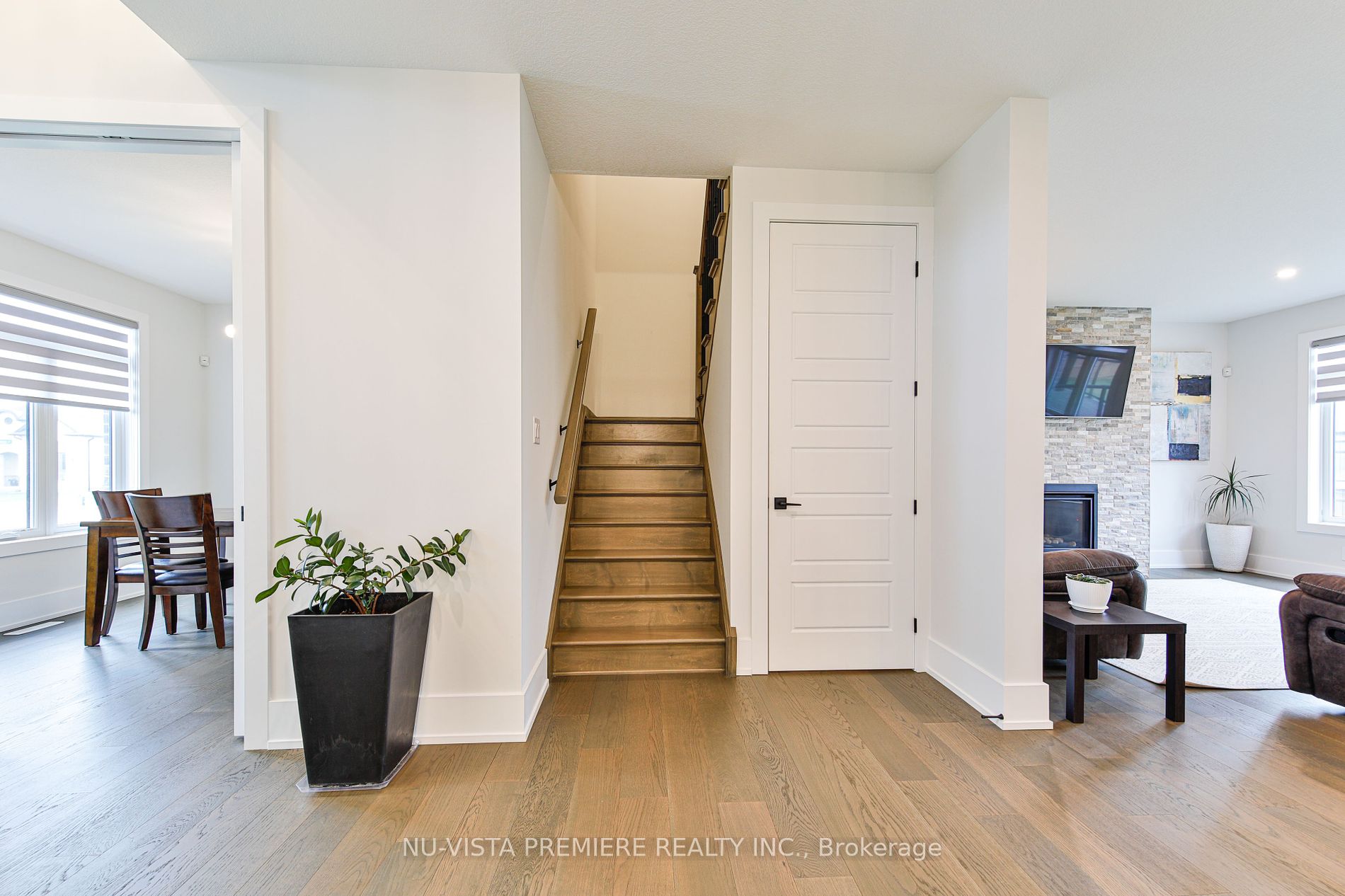 1867 Fountain Grass Drive