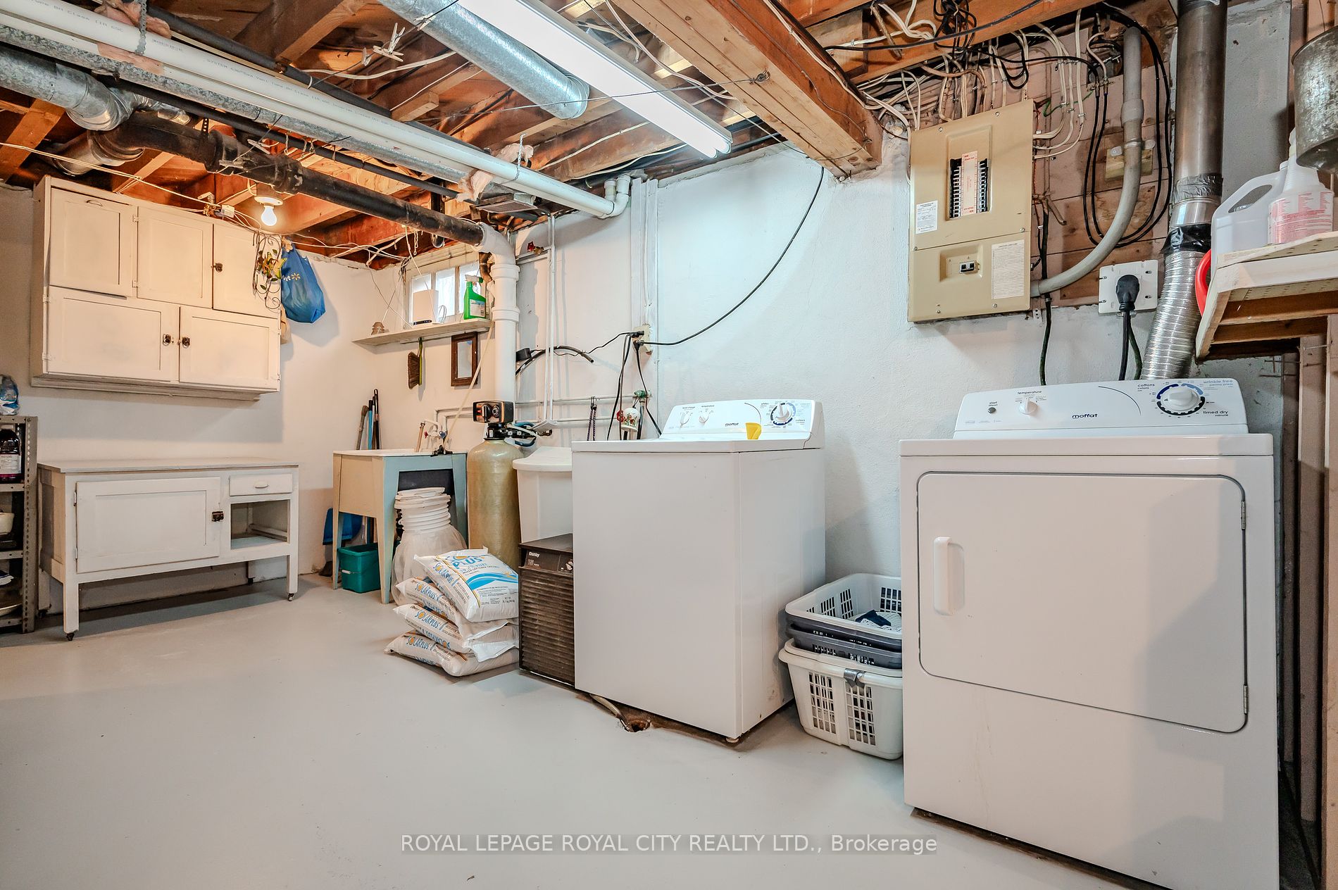 27 Vancouver Dr
