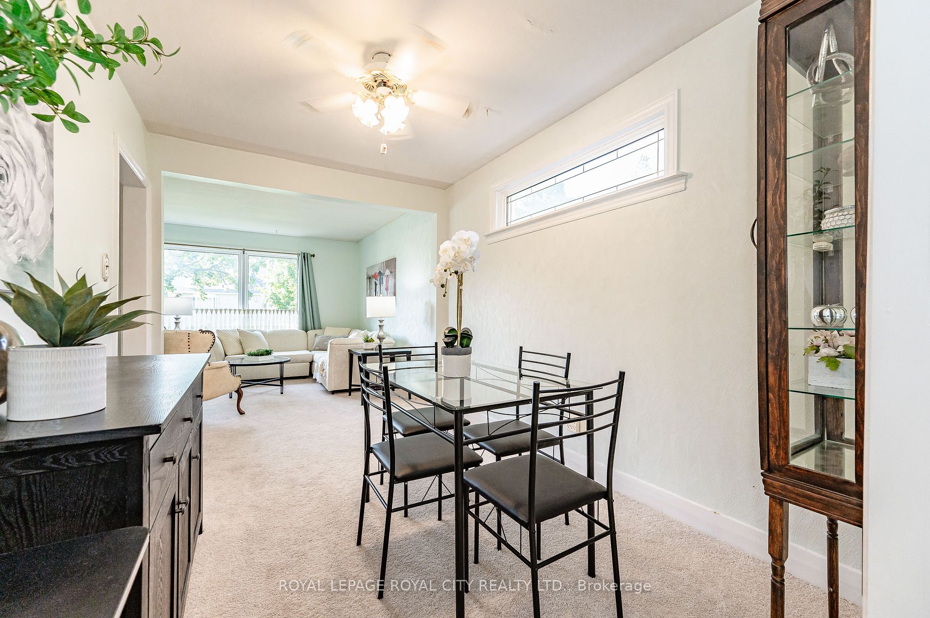 27 Vancouver Dr