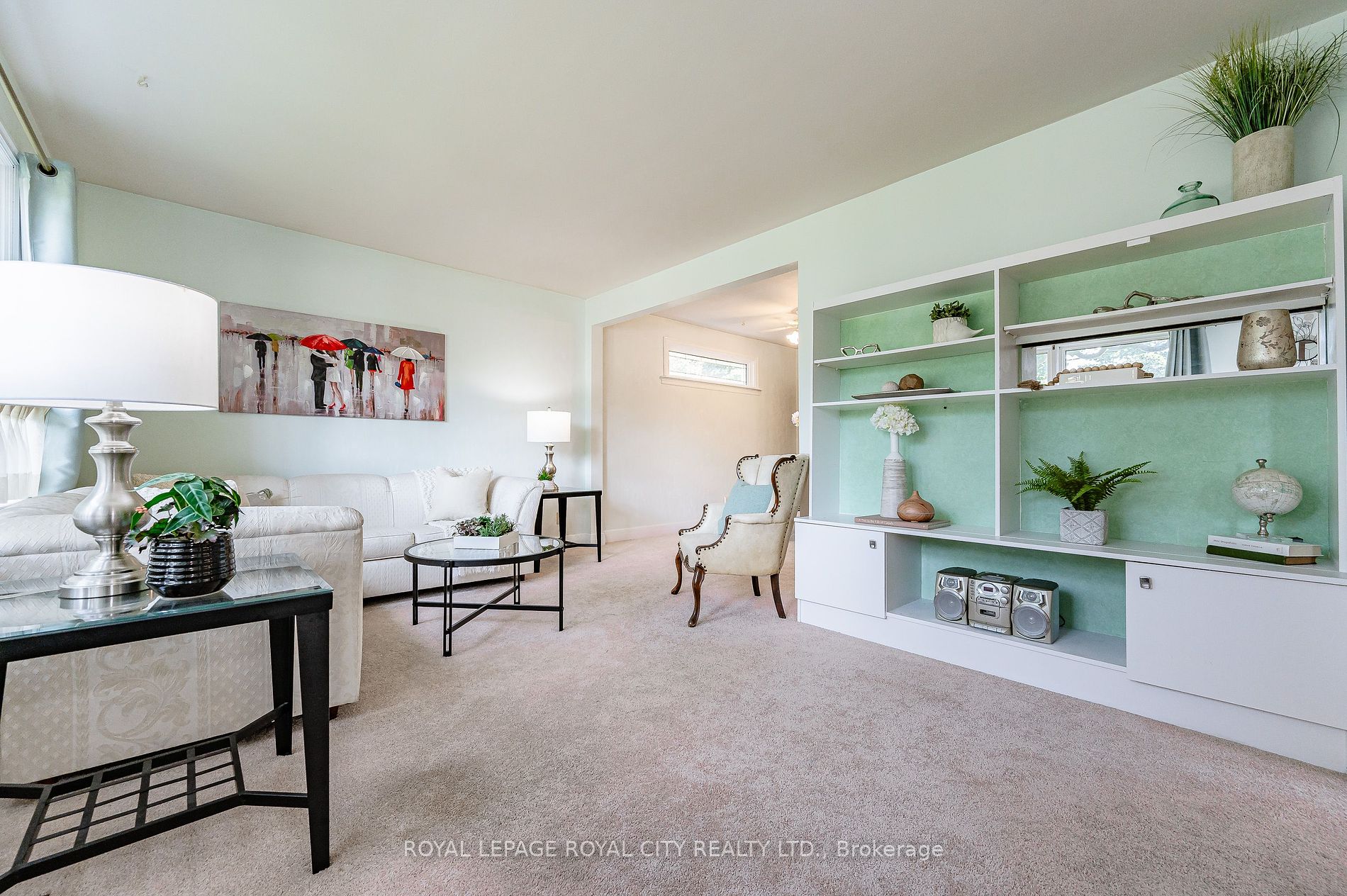 27 Vancouver Dr
