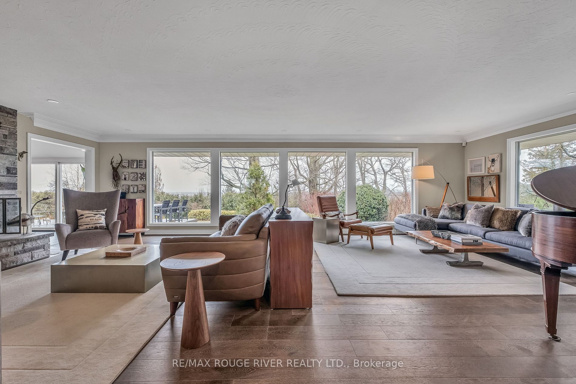 7 Sunrise Court