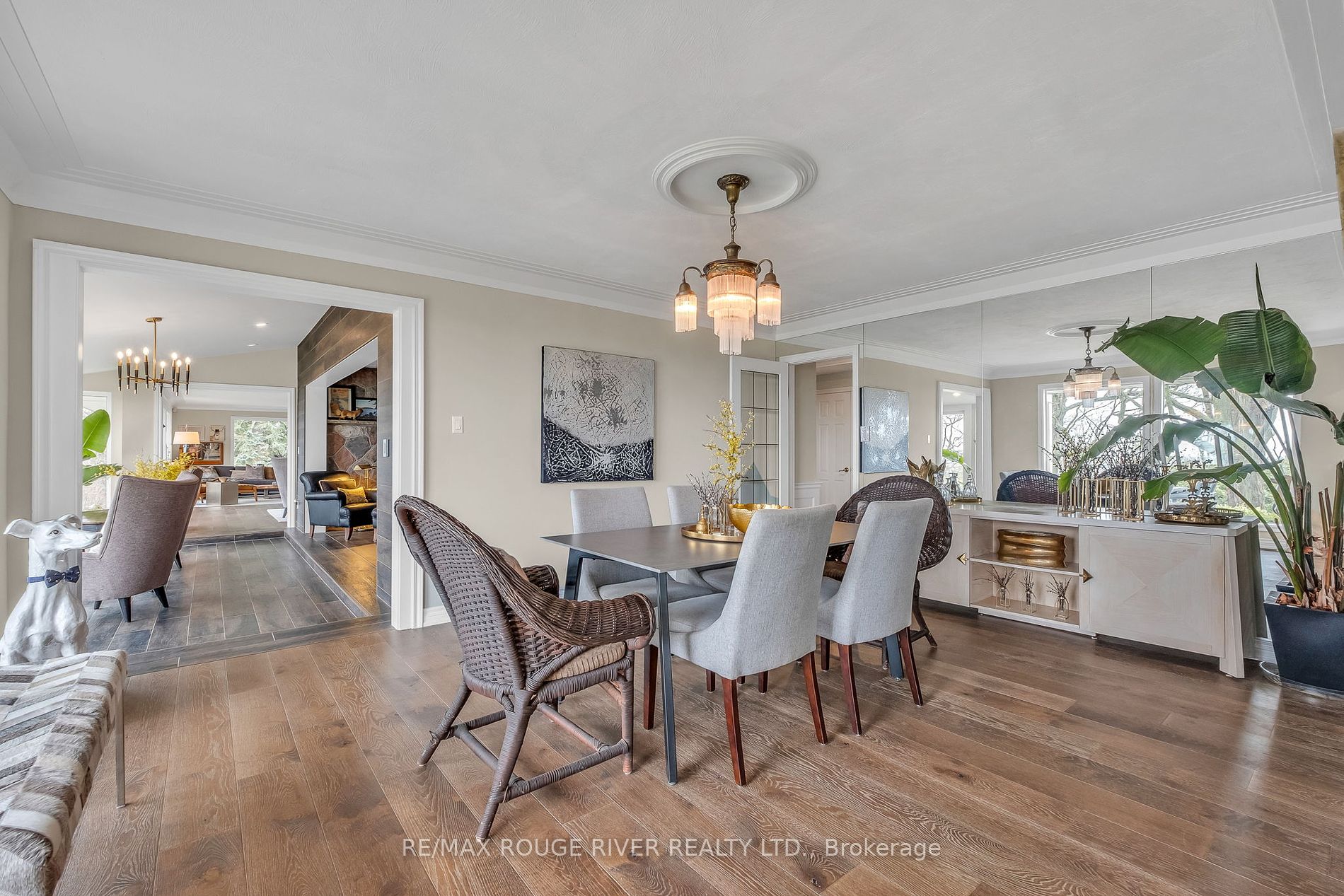 7 Sunrise Court