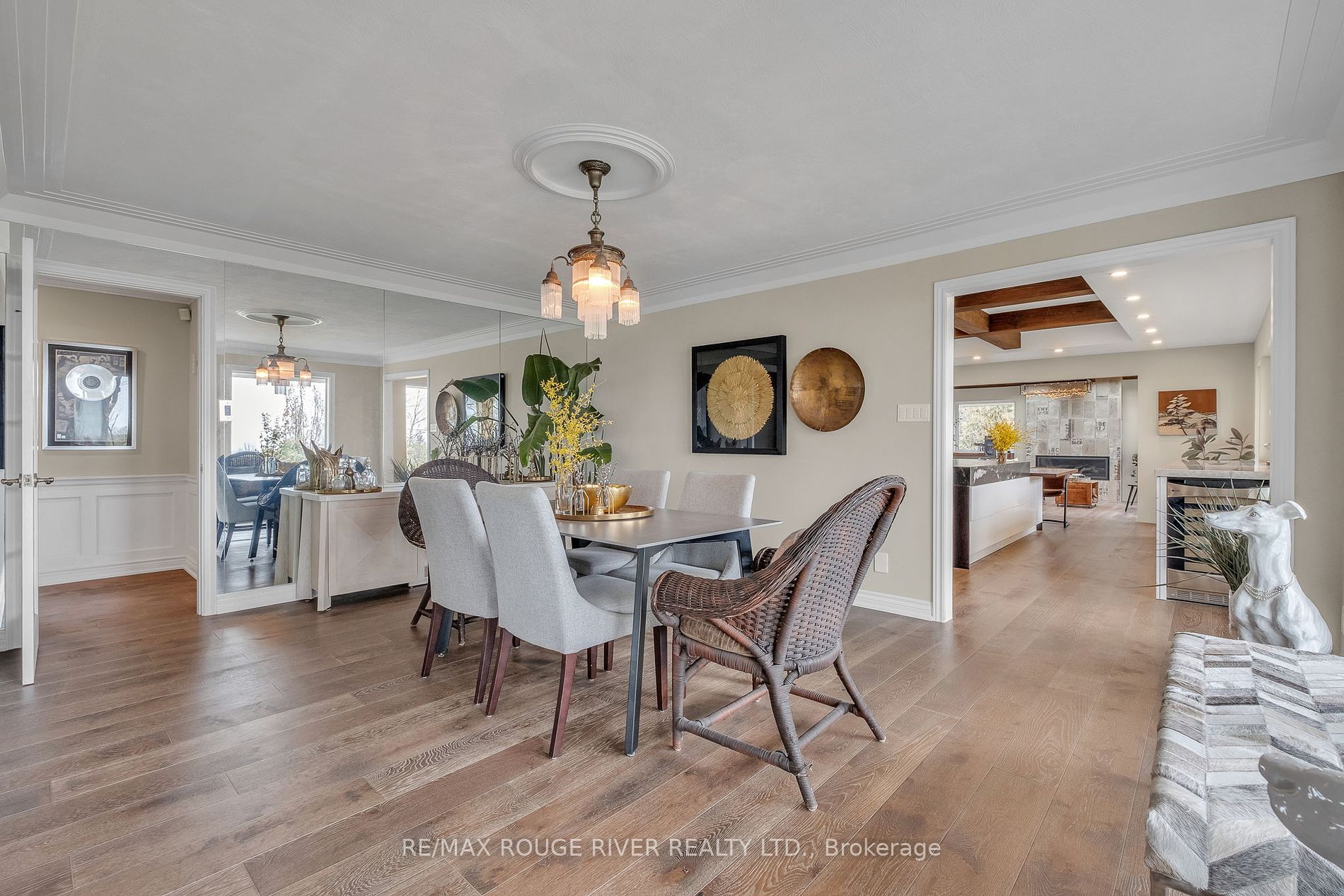 7 Sunrise Court