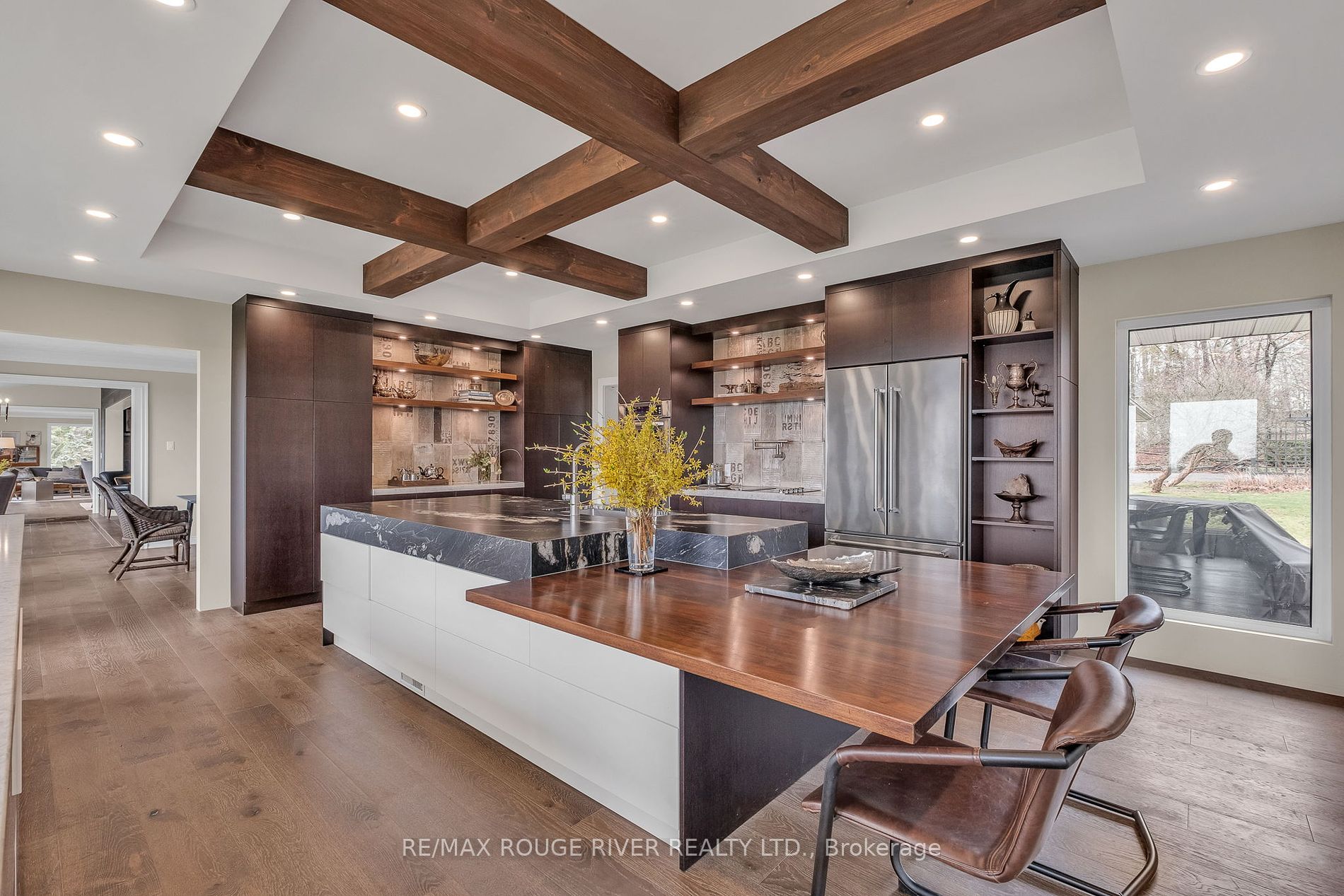7 Sunrise Court