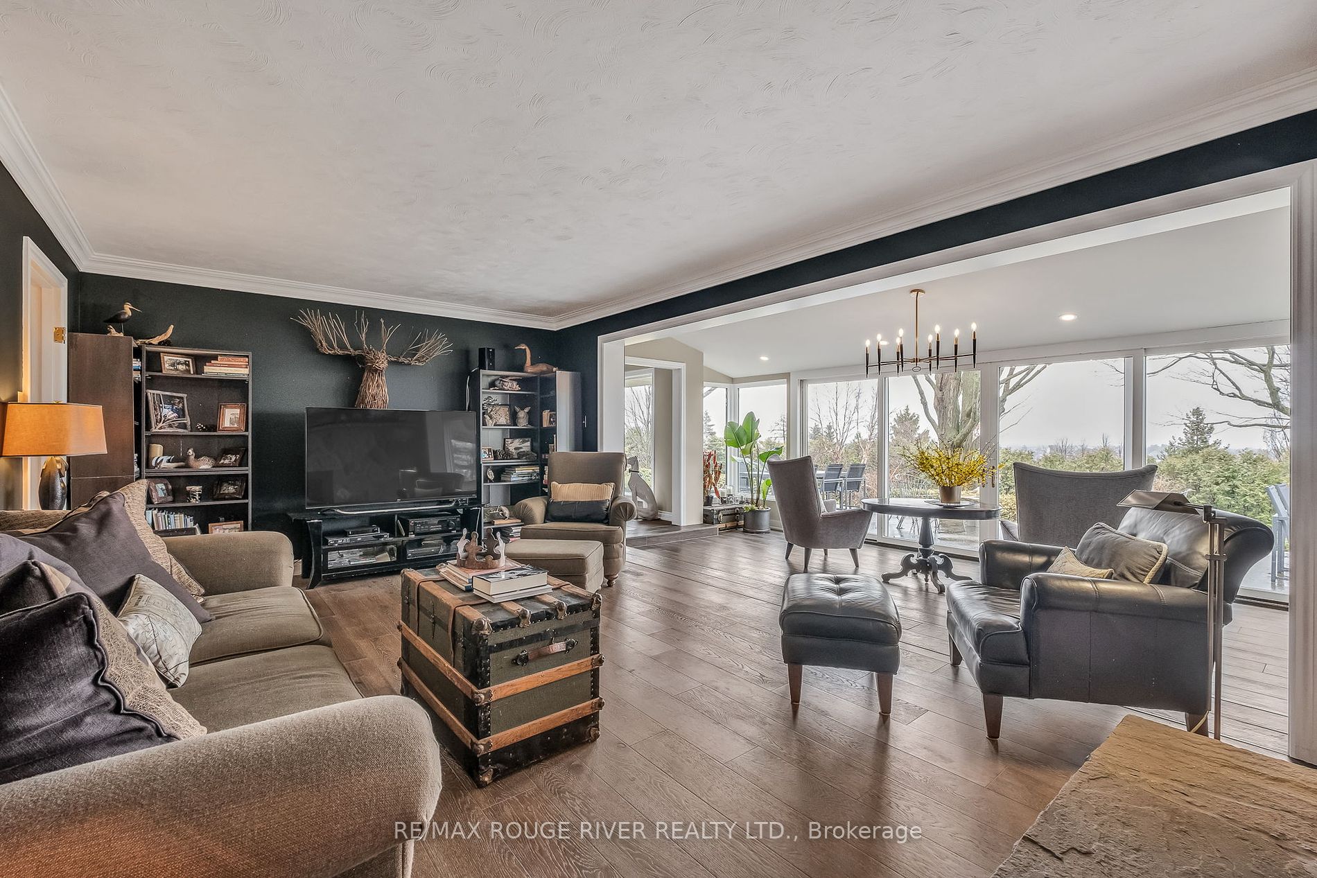 7 Sunrise Court