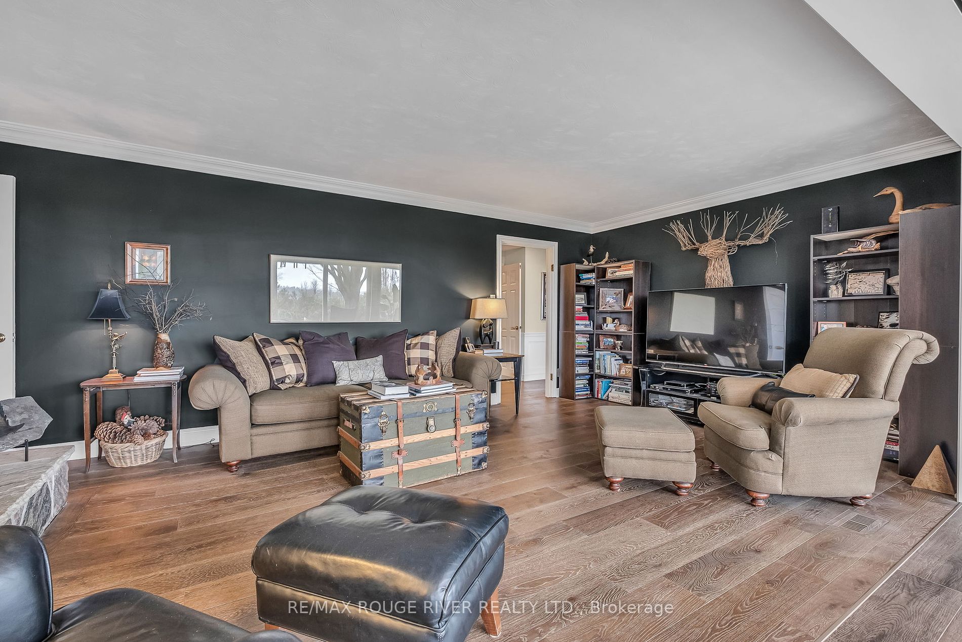 7 Sunrise Court