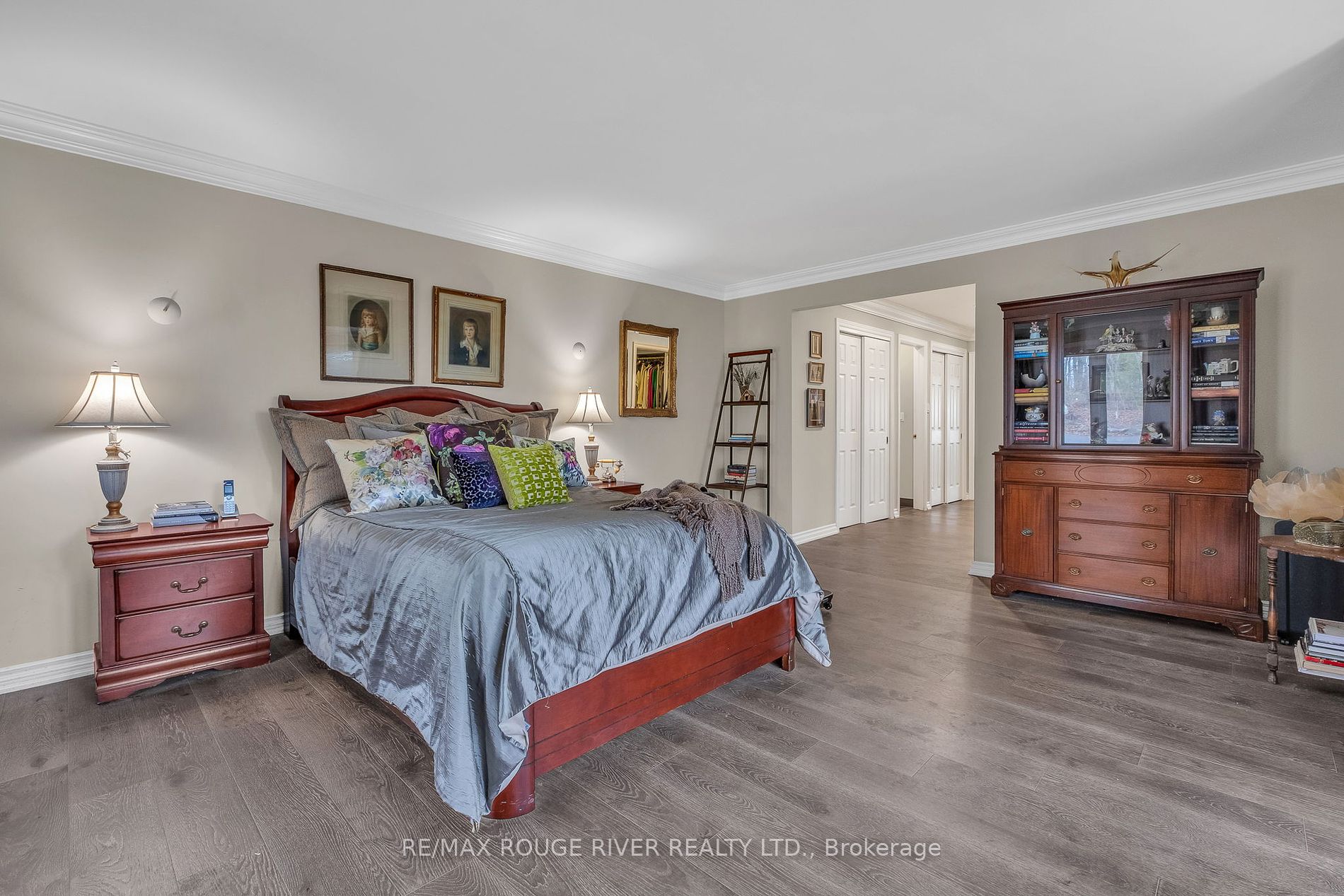 7 Sunrise Court