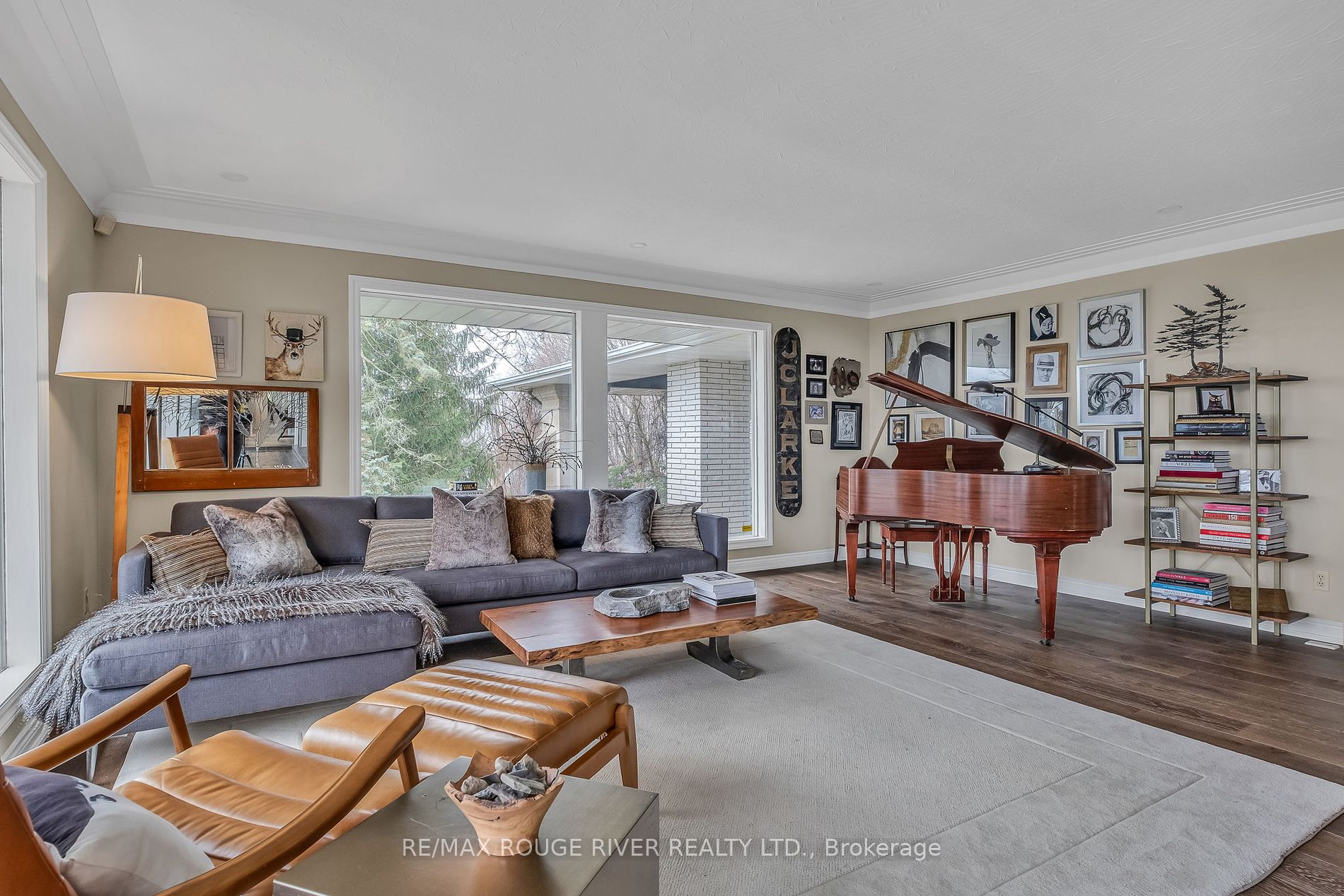 7 Sunrise Court