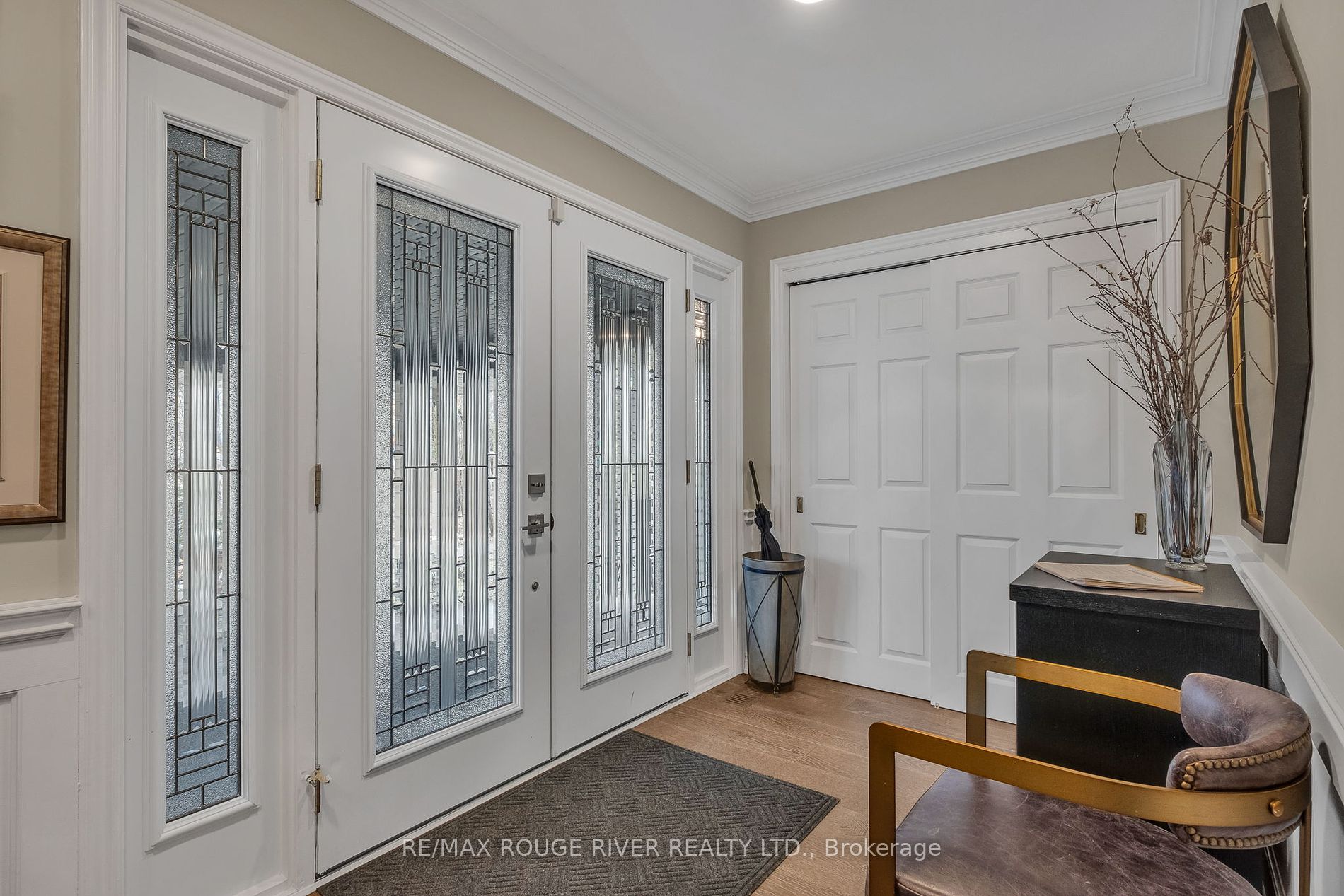 7 Sunrise Court