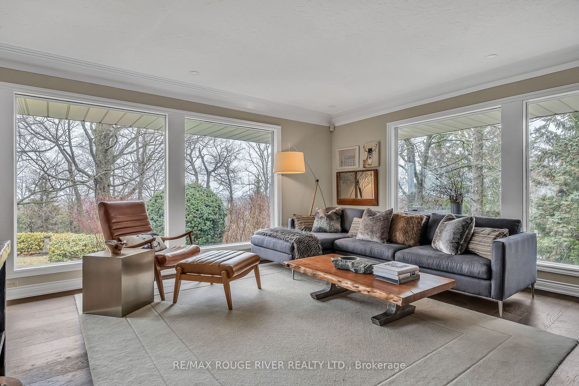 7 Sunrise Court