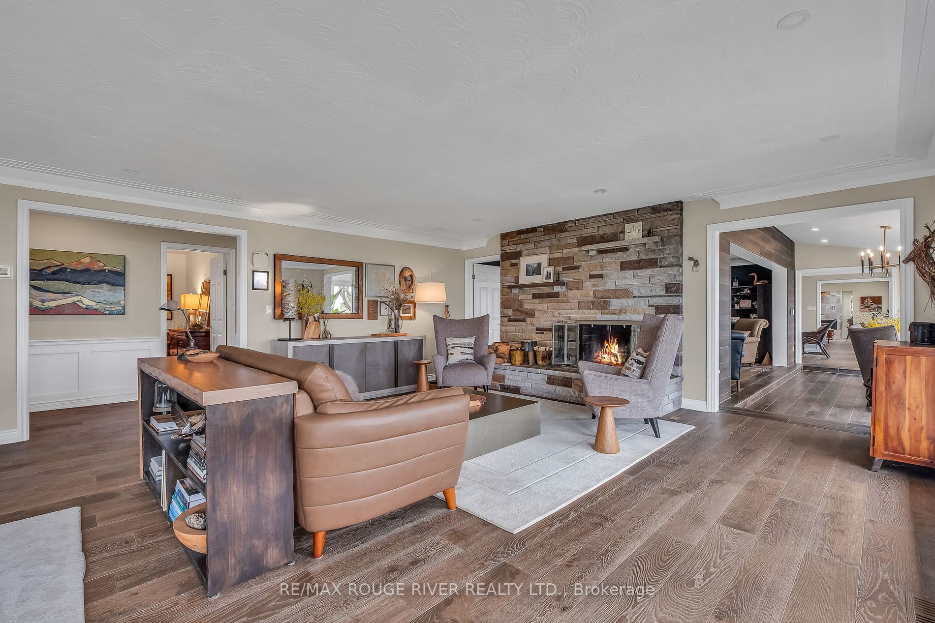 7 Sunrise Court