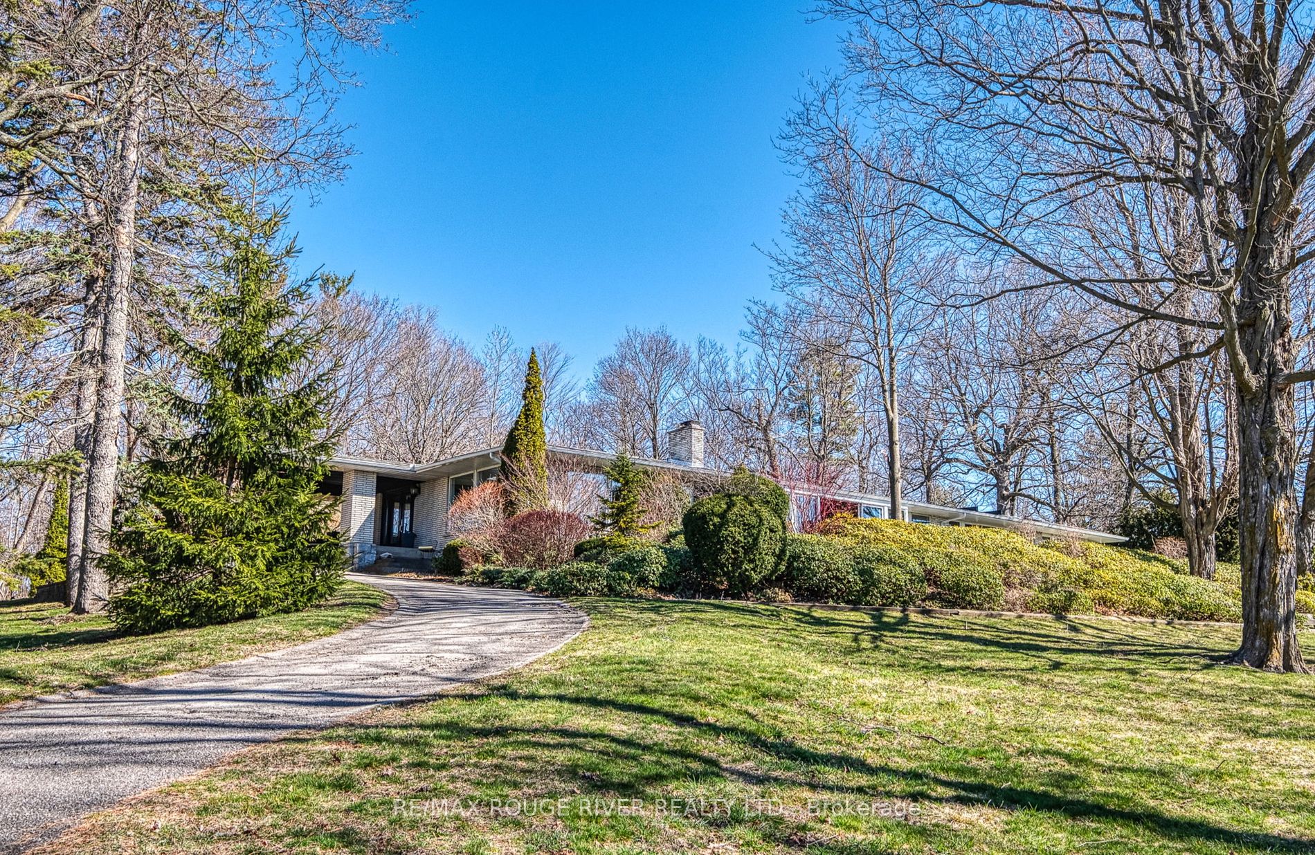 7 Sunrise Court