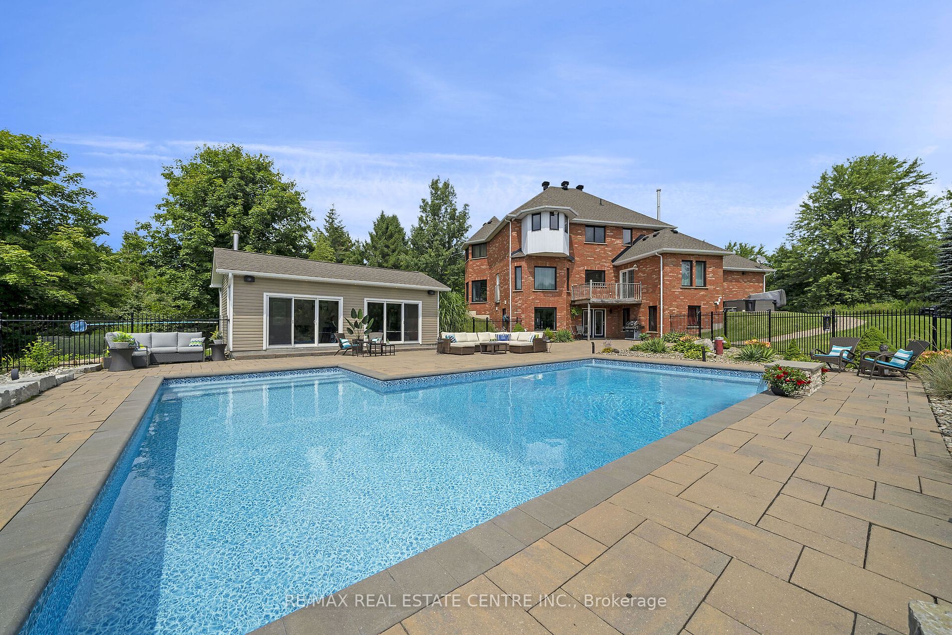 9343 Wellington 22 Road