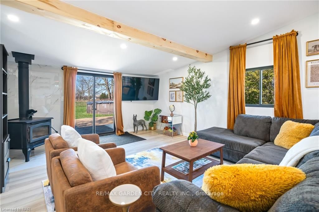 1368 Lorraine Road